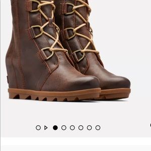 Sorel wedge brown boots